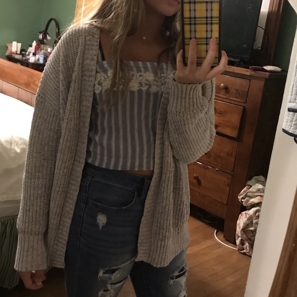 v cute and comfy cardigan
